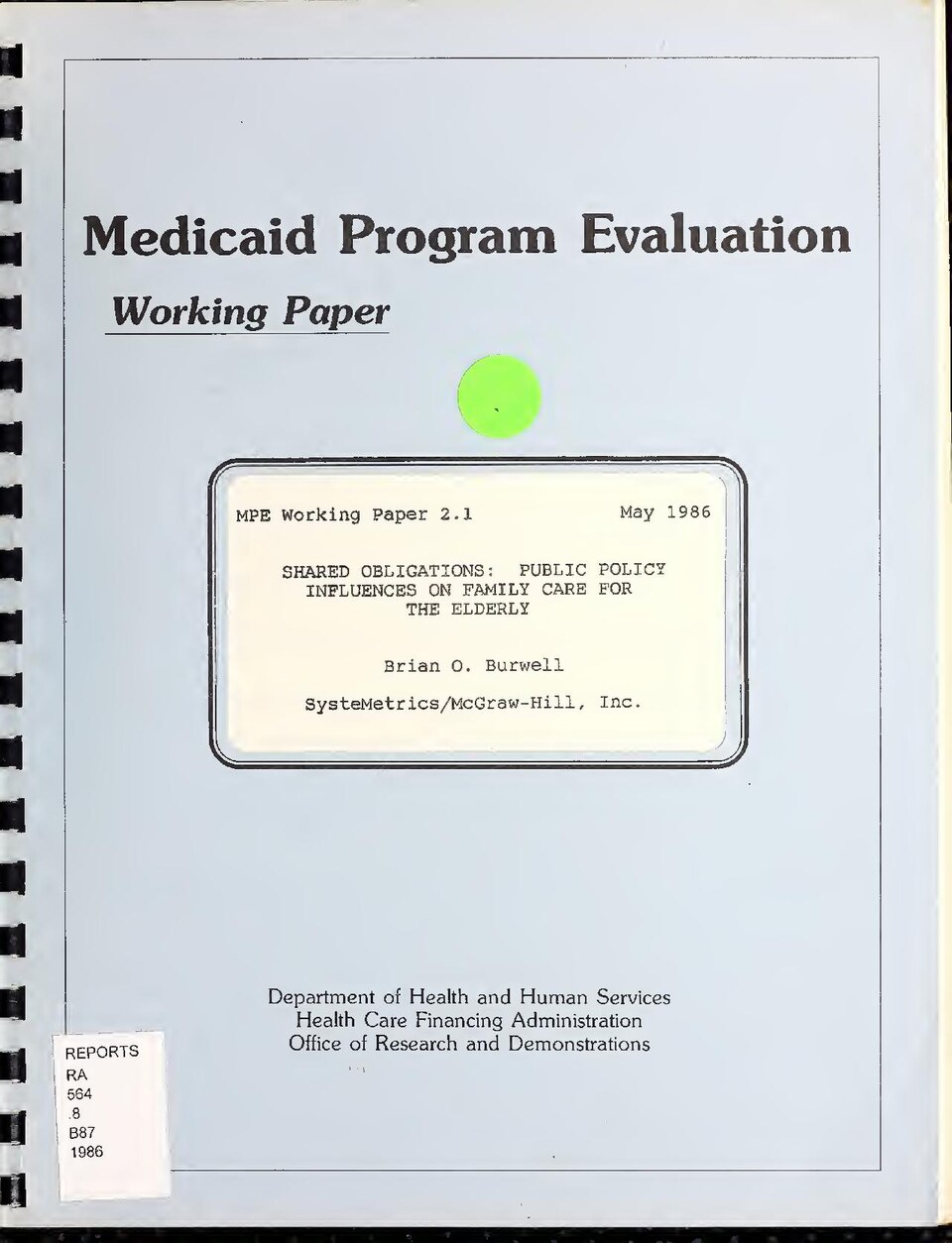 부모님과 함께 있는 모습